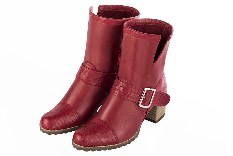 Cardinal red women's ankle boots with buckles on the sides. Round toe. Medium block heels. Front view - Florence KOOIJMAN
